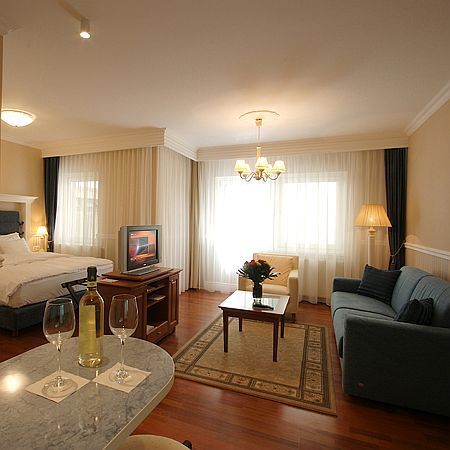 Luxus szálloda Budapesten - 3 szobás luxus apartman a Queens Court szállodában