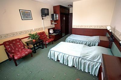 Szép és olcsó hotelszoba Budapesten - II. kerületi szálloda zöldövezetben Budán - Hotel Rege