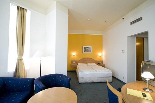 Szép és világos szállodai szoba Budapesten - Golden Park Hotel Budapest